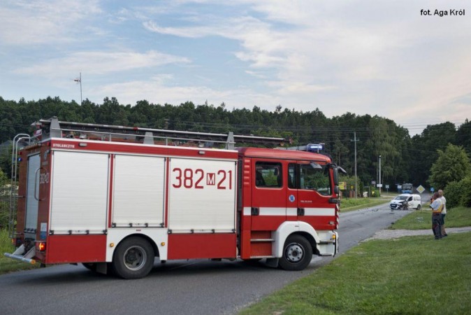 382 M 21