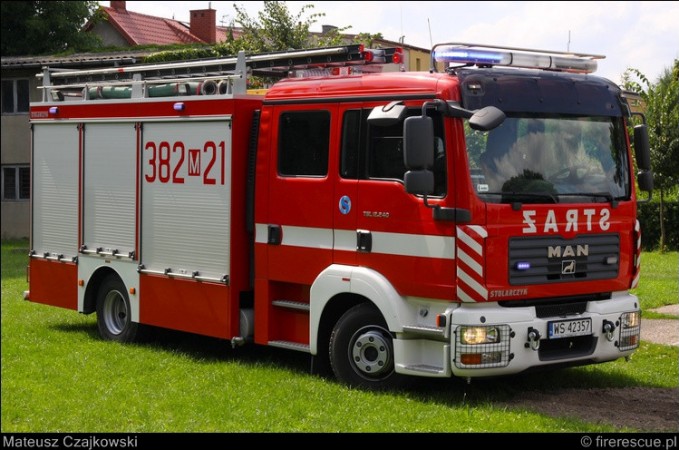 382 M 21