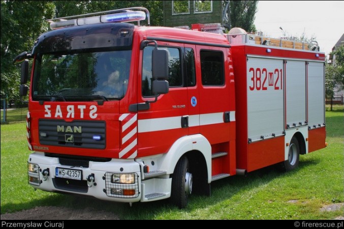 382 M 21