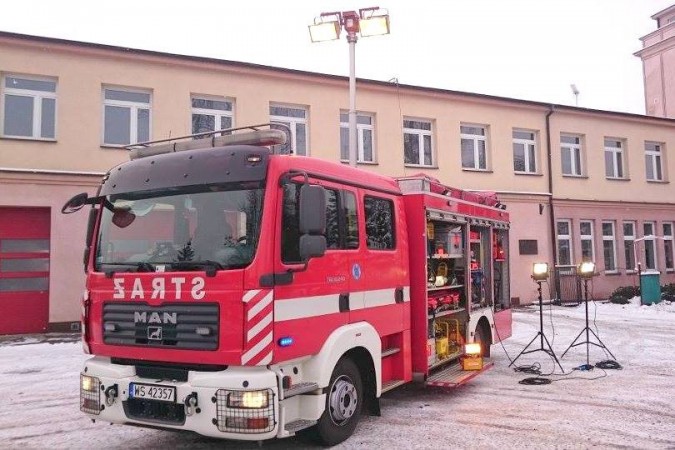 382 M 21