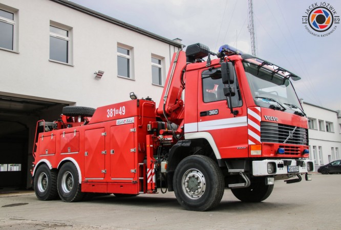 381 M 49 Volvo Mega City