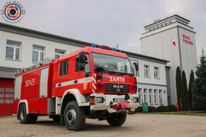 382 M 25