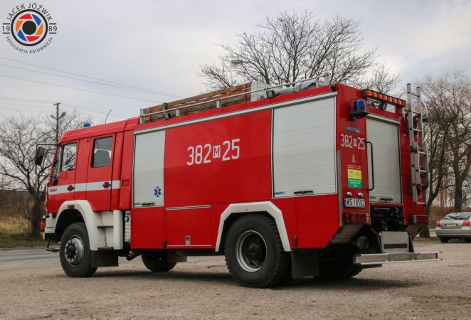 382 M 25