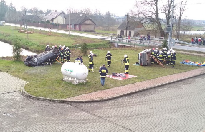 Ćwiczenia ratownicze w Hołubli