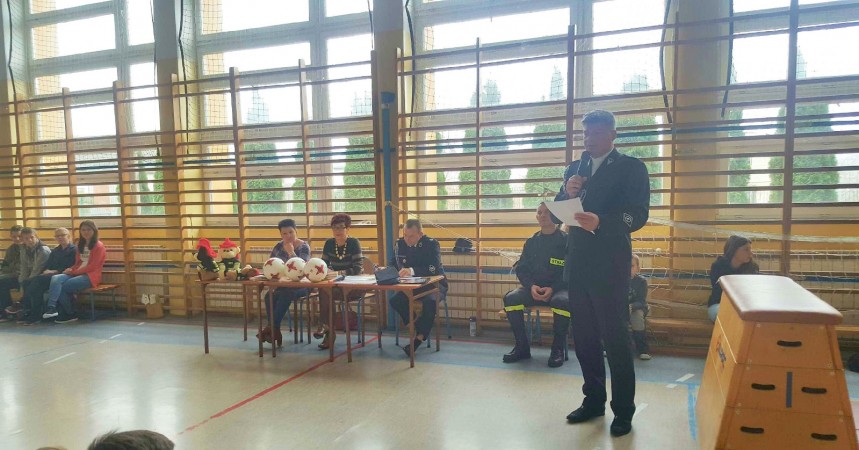 Szkolne zawody strażackie w Przesmykach