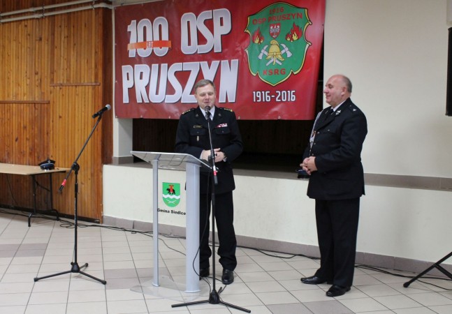 Uroczyste przekazanie samochodu dla OSP Pruszyn