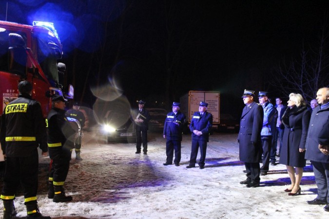 Uroczystość przekazania samochodu dla OSP Korczew
