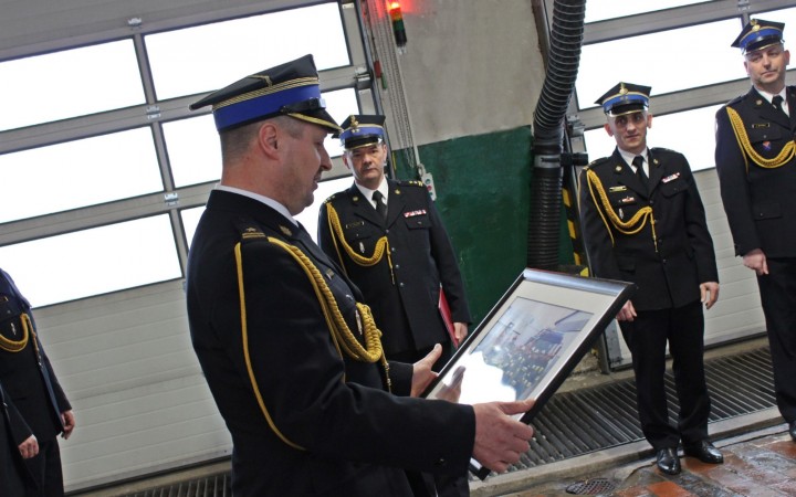 Uroczyste zakończenie służby M. Mokickiego i A. Jasińskiego