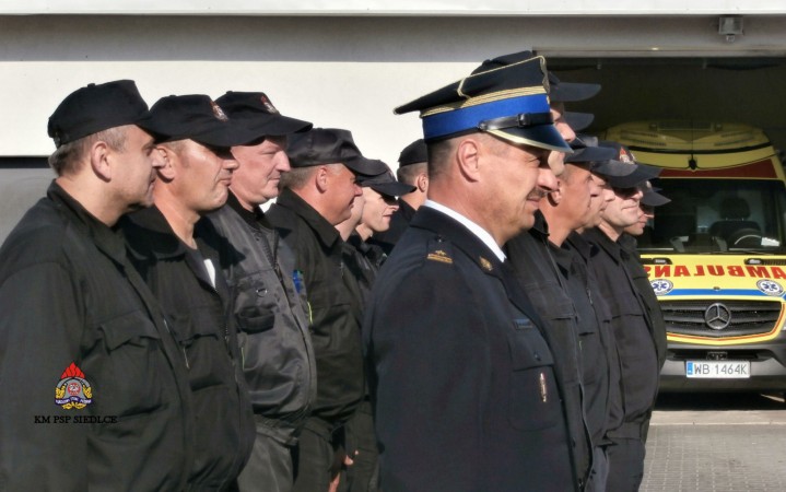 Uroczysta zmiana służby w JRG nr 2